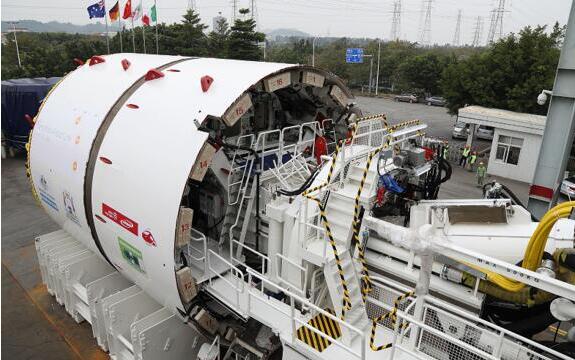 中鐵集團盾構(gòu)機油品品質(zhì)監(jiān)測系統(tǒng)安裝服務案例